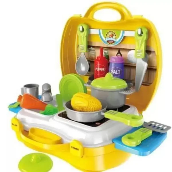 BASICS 21 SUITCASE KITCHEN SET